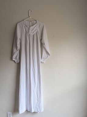 Le Voys White Long Sleeve Maxi Dress with Pleated Yoke